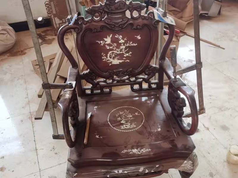 宿豫老旧红木家具翻新方法